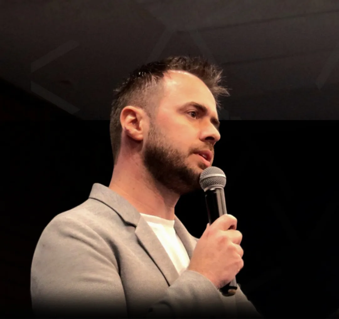 Francisco Issler, palestrante e mentor de empresários, em palestra